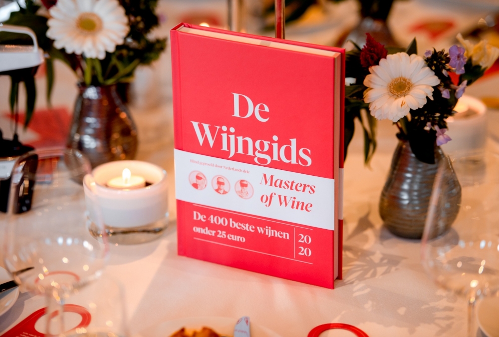 De Wijngids - Independent and quality-oriented: finally a wine guide that does it differently